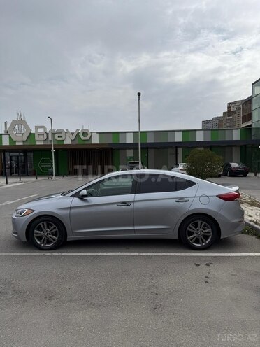 Hyundai Elantra 2017, 124,000 km - 2.0 л - Bakı