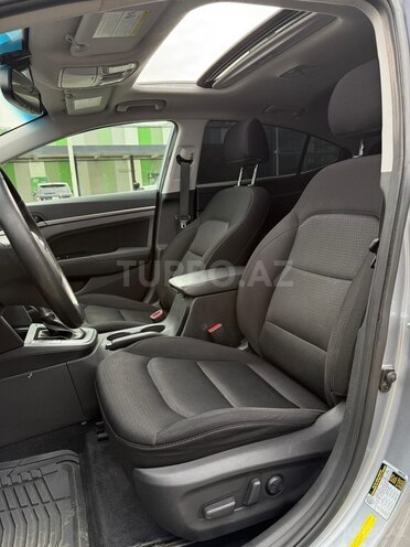 Hyundai Elantra 2017, 124,000 km - 2.0 л - Bakı