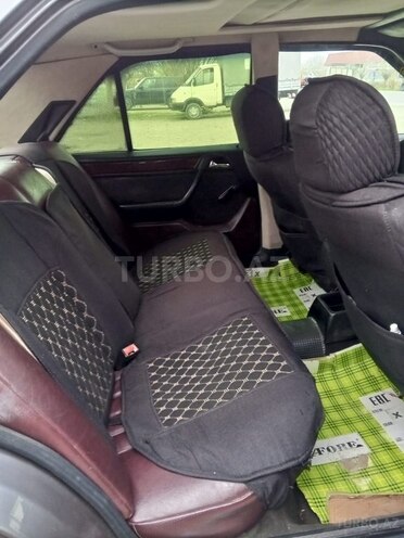 Mercedes E 200 1994, 310,000 km - 2.0 l - Ağcabədi