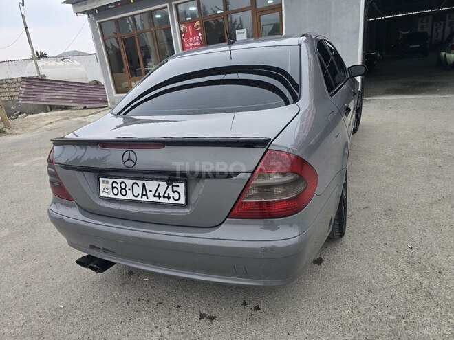 Mercedes E 220-4