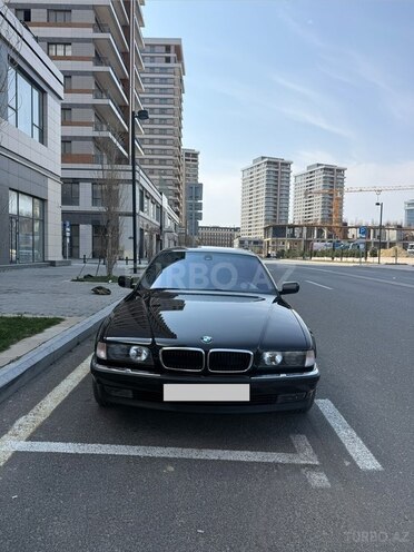 BMW  1998, 112,000 km - 5.4 l - Bakı