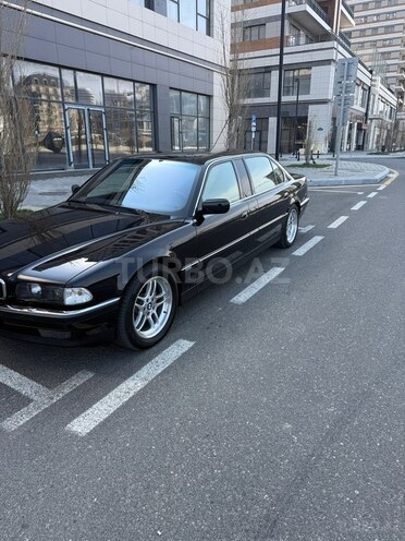 BMW  1998, 112,000 km - 5.4 l - Bakı