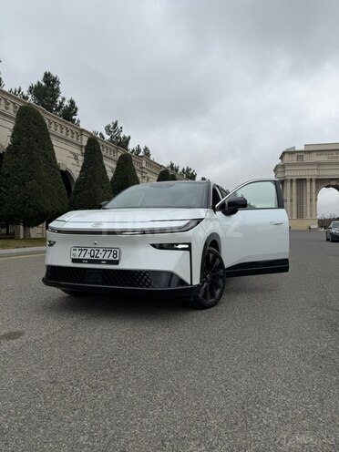 Toyota  2025, 19,647 km - 0.0 l - Gəncə