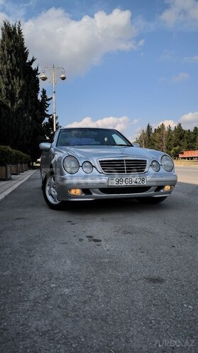 Mercedes E 270 2000, 484,913 km - 2.7 l - Bərdə