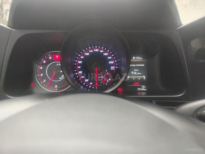 Hyundai Elantra-7