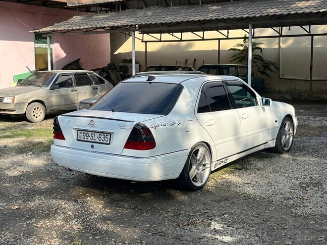Mercedes C 180 1995, 321,540 km - 1.8 l - Xudat
