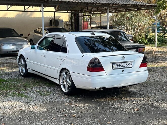Mercedes C 180 1995, 321,540 km - 1.8 l - Xudat