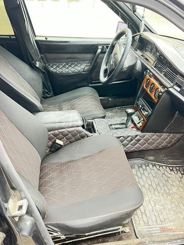 Mercedes 190 1993, 330,000 km - 2.0 l - Bərdə