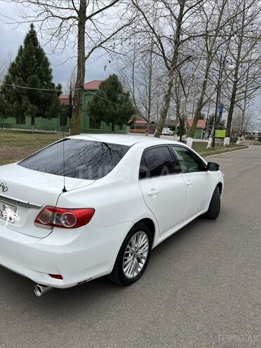 Toyota Corolla-4