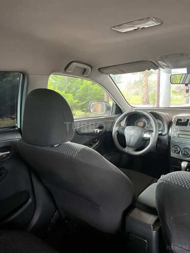Toyota Corolla-7