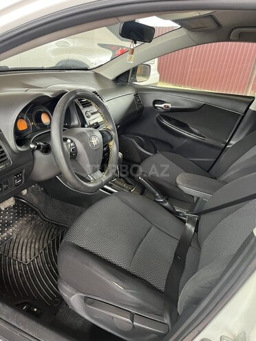 Toyota Corolla-9