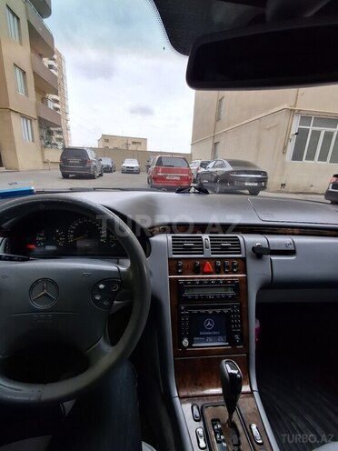 Mercedes E 270 2002, 469,076 km - 2.7 l - Xırdalan