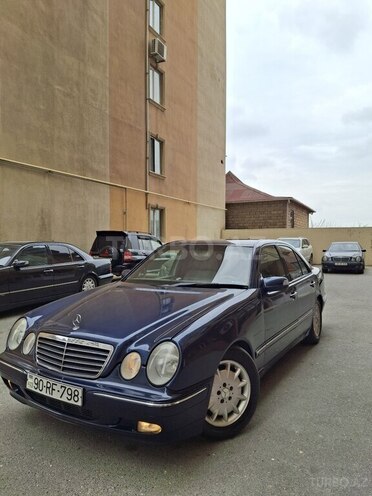 Mercedes E 270 2002, 469,076 km - 2.7 l - Xırdalan