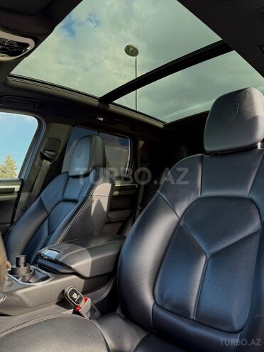 Porsche Cayenne S-15