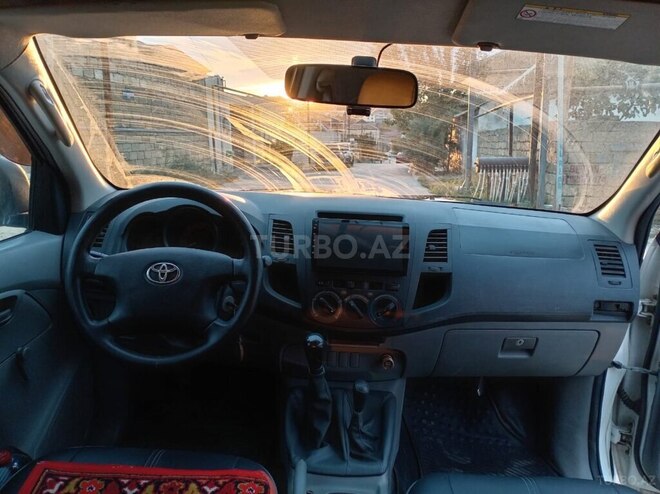 Toyota Hilux 2011, 350,000 km - 2.5 л - Bakı