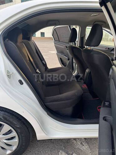 Toyota Corolla Axio-9