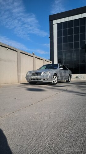 Mercedes E 270 2000, 484,913 km - 2.7 l - Bərdə