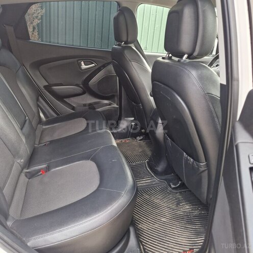 Hyundai ix35-6