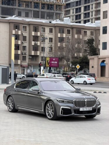BMW 740-3