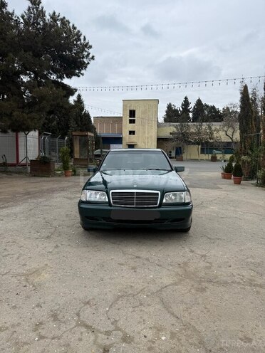 Mercedes C 240 1999, 299,700 km - 2.6 л - Bakı