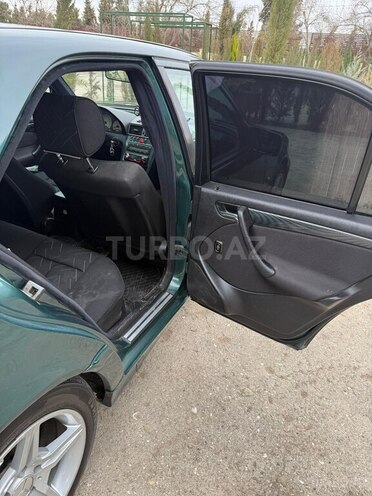 Mercedes C 240 1999, 299,700 km - 2.6 л - Bakı