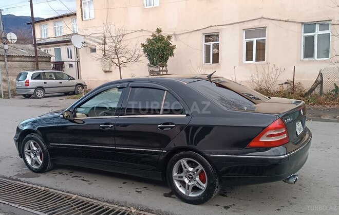 Mercedes C 240-6