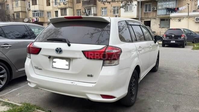 Toyota Corolla Fielder-7