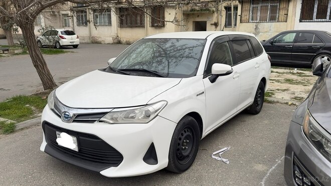 Toyota Corolla Fielder-4