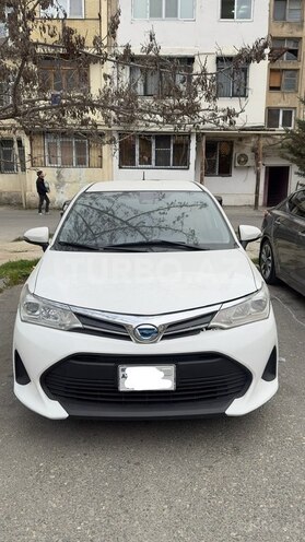 Toyota Corolla Fielder-1