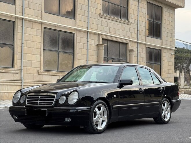 Mercedes E 240 1999, 212,000 km - 2.4 l - Sumqayıt
