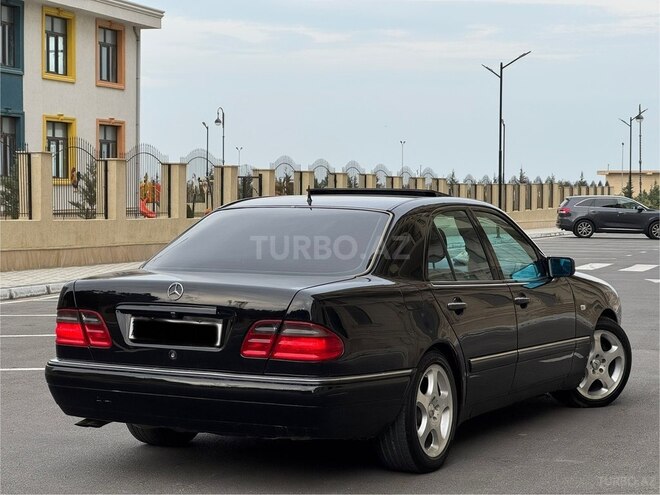 Mercedes E 240 1999, 212,000 km - 2.4 l - Sumqayıt
