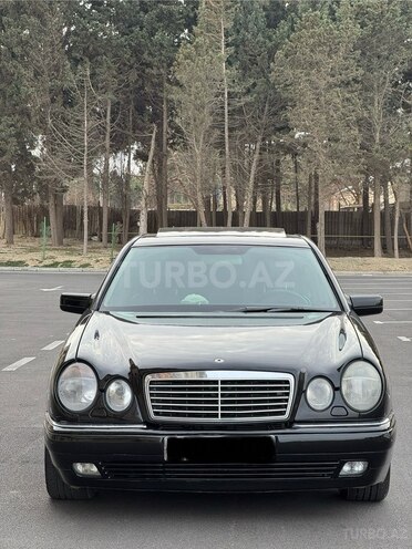 Mercedes E 240 1999, 212,000 km - 2.4 l - Sumqayıt