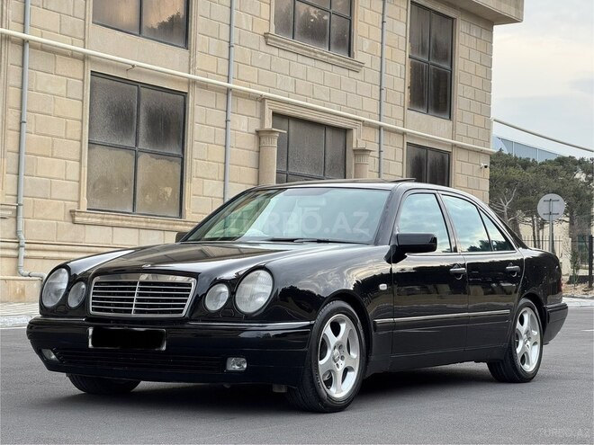 Mercedes E 240 1999, 212,000 km - 2.4 l - Sumqayıt