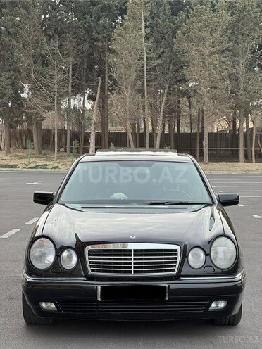 Mercedes E 240 1999, 212,000 km - 2.4 l - Sumqayıt