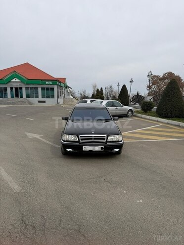 Mercedes C 200-4