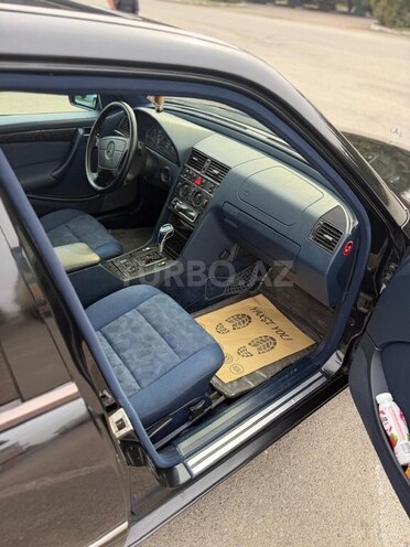 Mercedes C 200-9