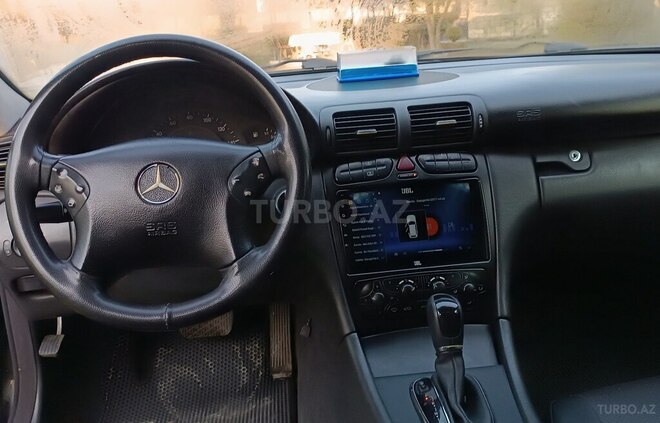 Mercedes C 240-11