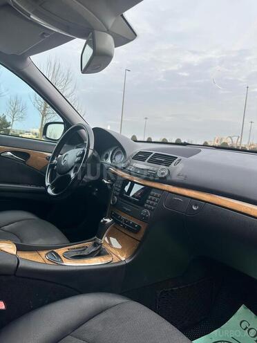Mercedes E 200-8