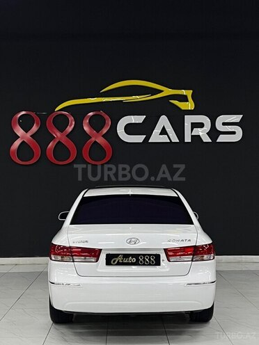 Hyundai Sonata-6