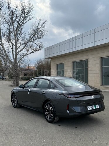 Changan Qiyuan A05-8