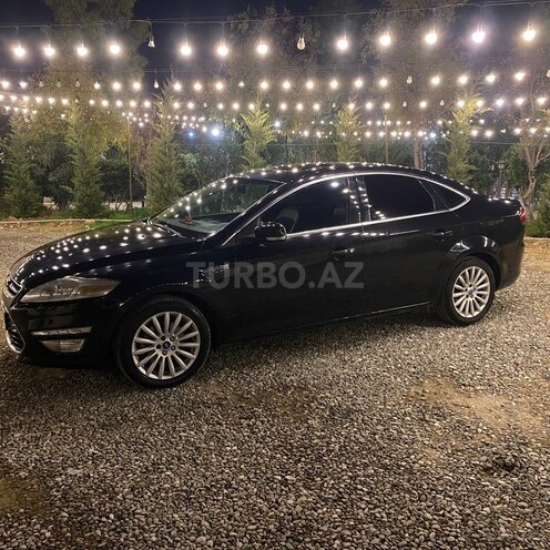 Ford Mondeo-4