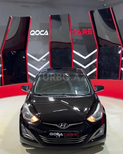 Hyundai Elantra-3