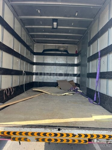 Ford Transit-6