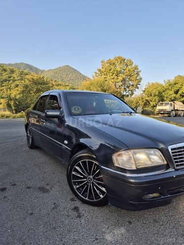Mercedes C 180-3