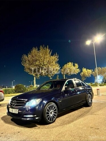 Mercedes C 220 2011, 385,721 km - 2.1 l - Bakı