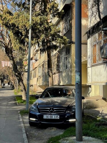 Mercedes C 220 2011, 385,721 km - 2.1 l - Bakı