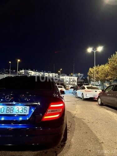 Mercedes C 220 2011, 385,721 km - 2.1 l - Bakı