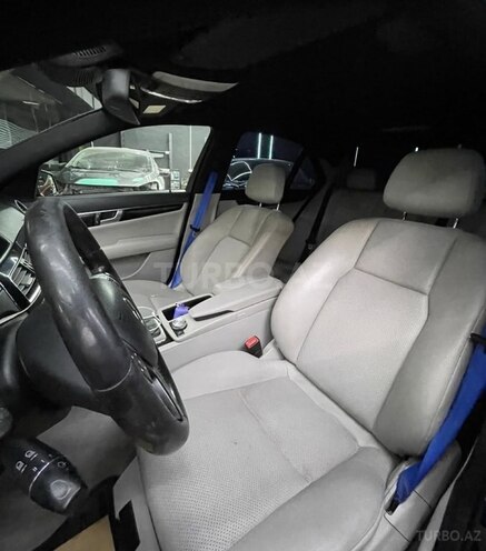 Mercedes C 220 2011, 385,721 km - 2.1 l - Bakı