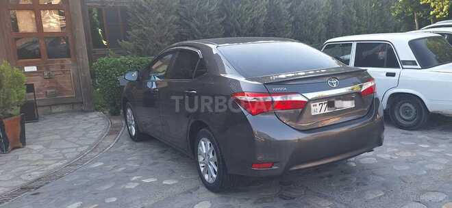 Toyota Corolla 2014, 186,795 km - 1.6 л - Sabirabad