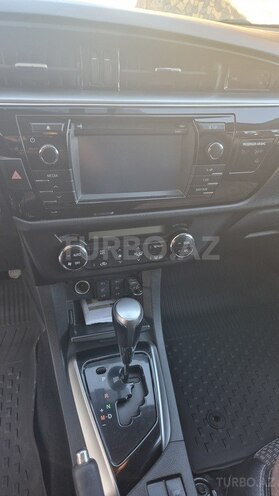 Toyota Corolla 2014, 186,795 km - 1.6 л - Sabirabad